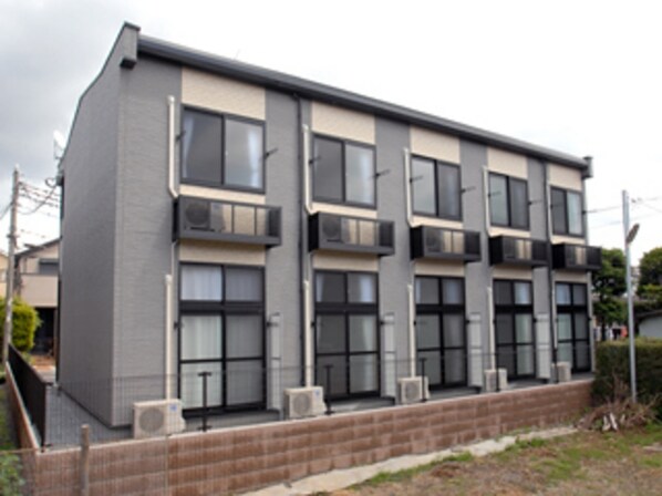 レオパレスAKAYAMAの物件外観写真